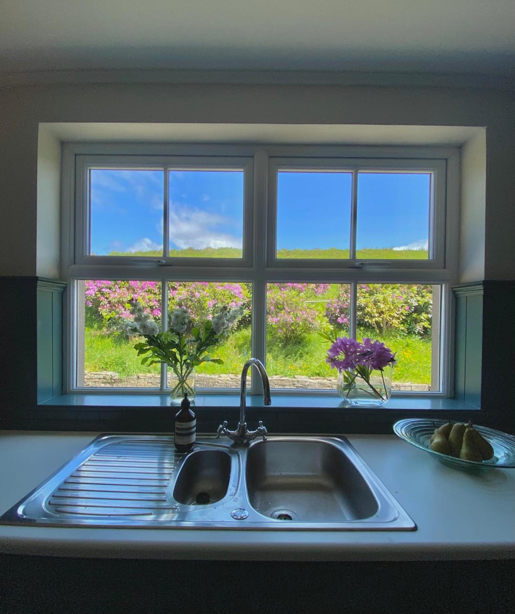 Shanakeever Farm - 3 Bedroom Apartment Clifden Bagian luar foto