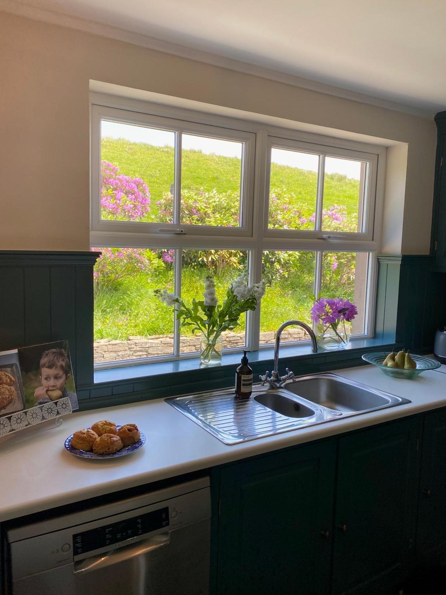 Shanakeever Farm - 3 Bedroom Apartment Clifden Bagian luar foto